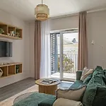 דירה Chic & Comfort With Balcony בודפשט