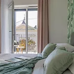 Chic & Comfort With Balcony בודפשט