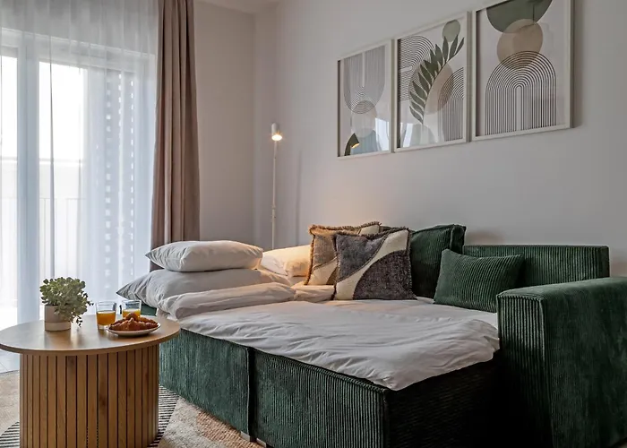 Chic & Comfort With Balcony *